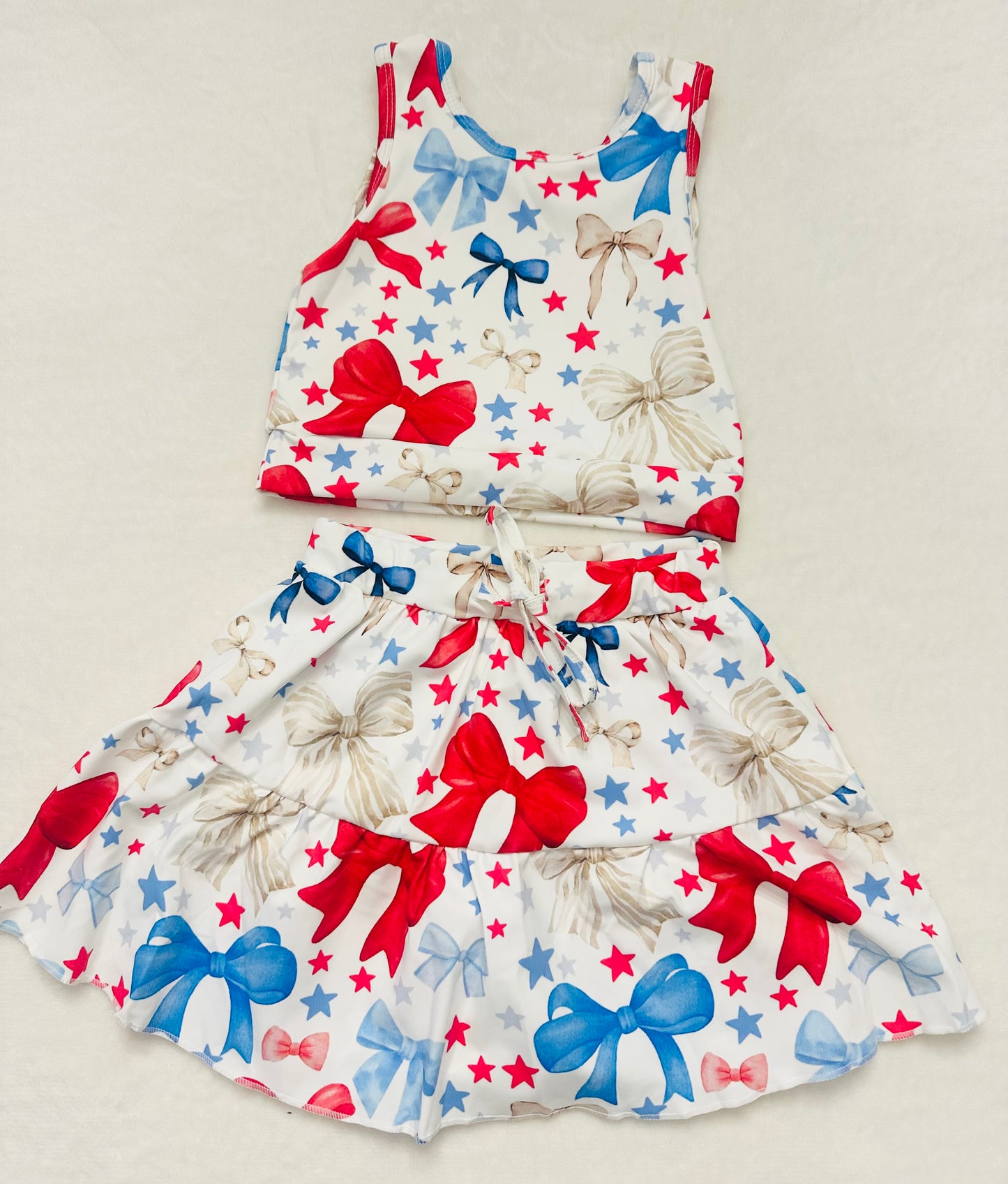 RED WHITE & BOWS